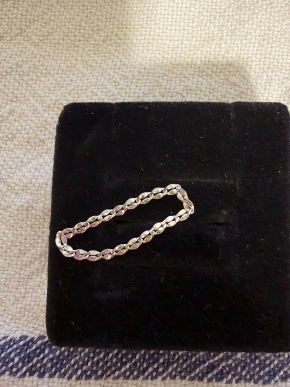 14K white gold chain ring